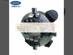 Mandril principal neumático de carrera completa y orificio cuadrado de precisión profesional de cuatro mordazas, utilizado para máquinas de corte por láser F130DF, 4 mordazas a una presión de 0.2-0.9 MPa para corte por láser de fibra